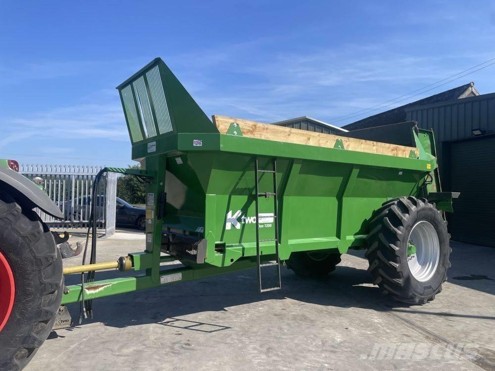 Ktwo Duo 1200 Remolques esparcidores de estiércol