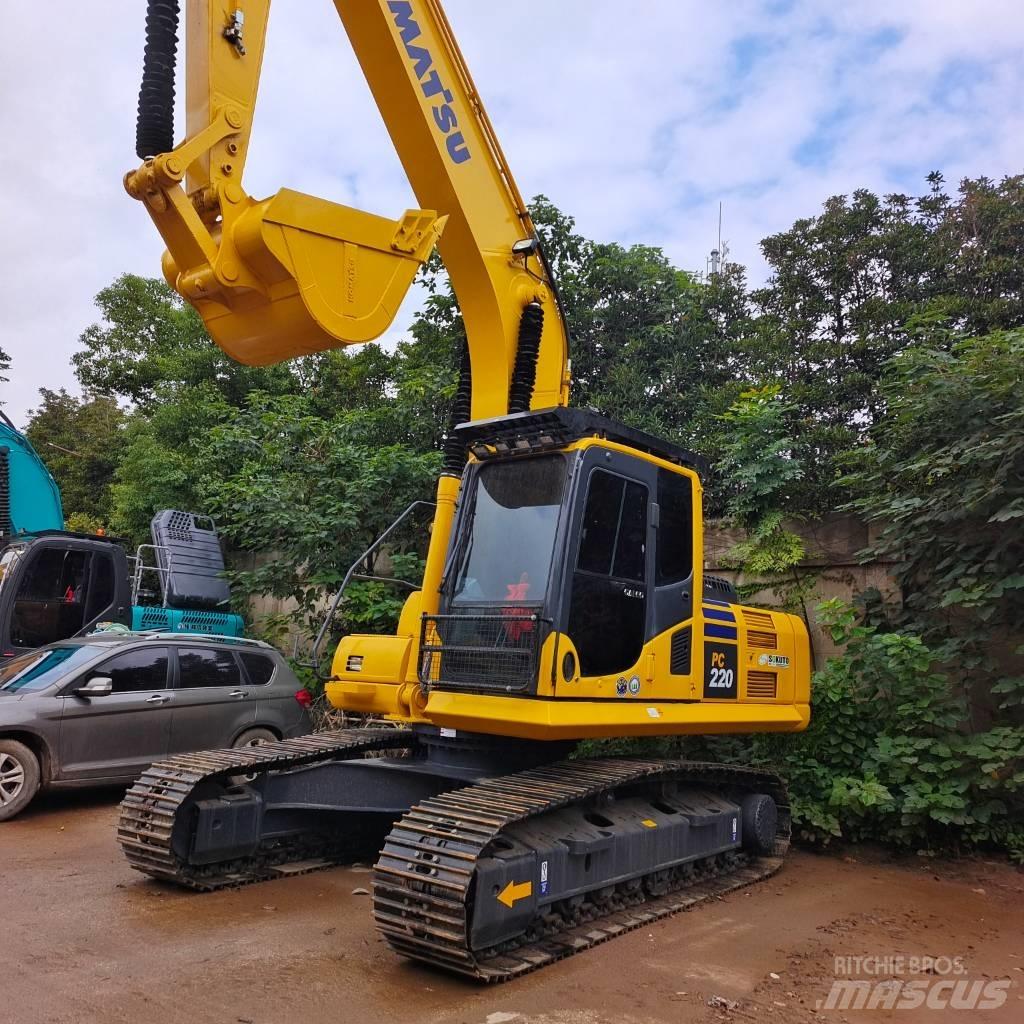 Komatsu PC 220-7 Excavadoras de cadenas