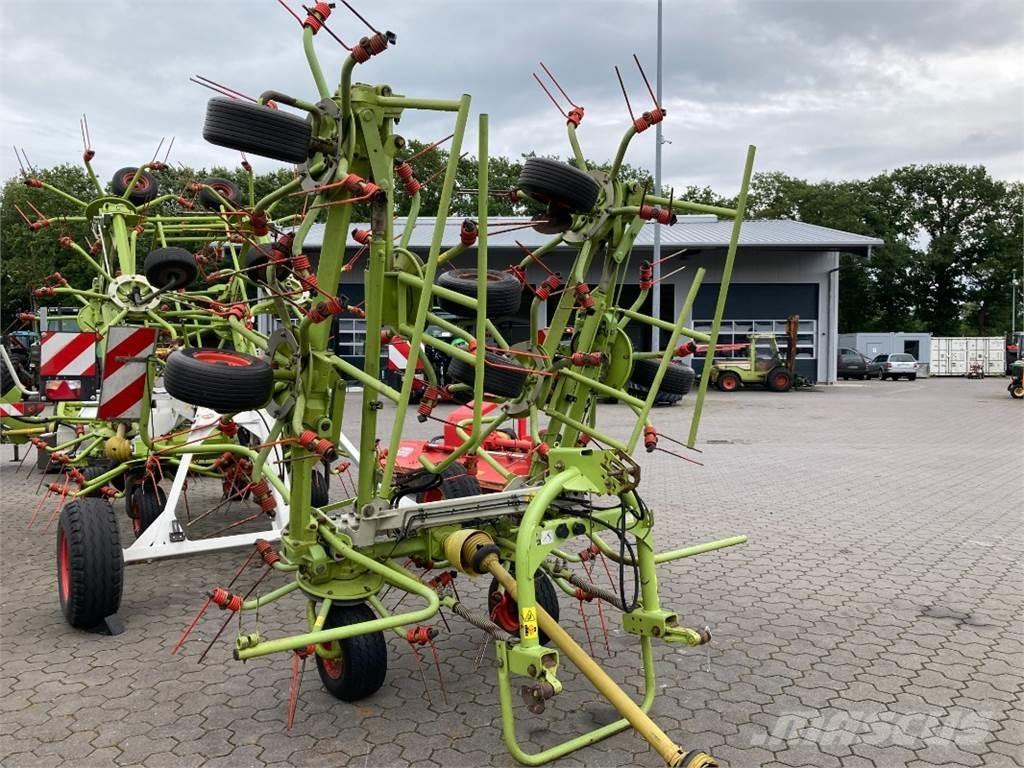 CLAAS Volto 870 Rastrillos y henificadores