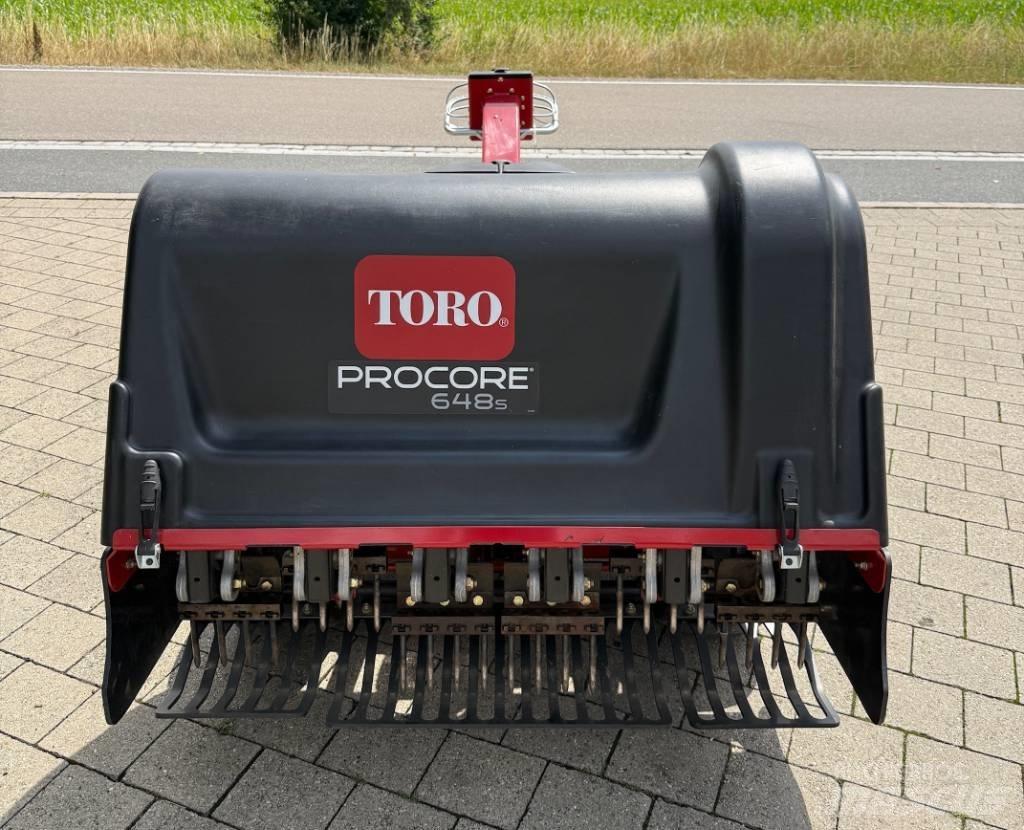 Toro ProCore 648S Aireadores y escarificadores