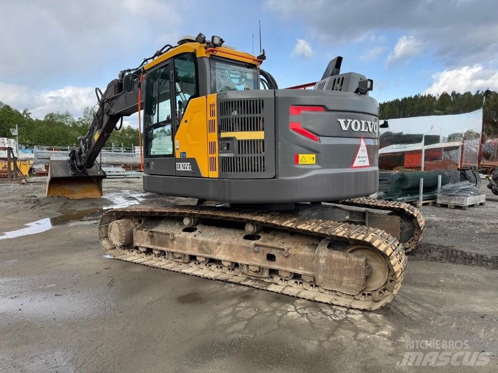 Volvo ECR 235 E Excavadoras de cadenas