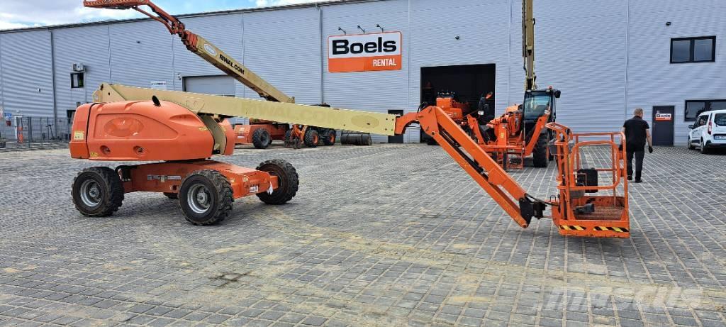 JLG 600AJ Plataforma de trabajo articulada