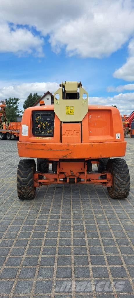 JLG 600AJ Plataforma de trabajo articulada