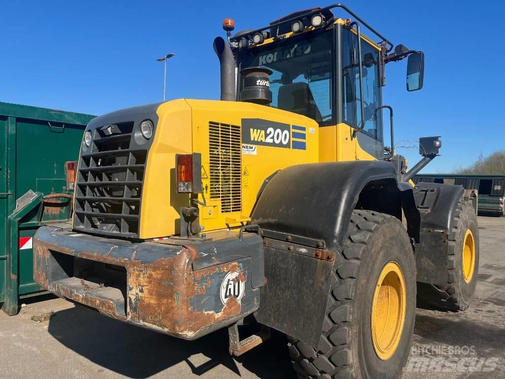Komatsu WA 200-7 Excavadoras de cadenas
