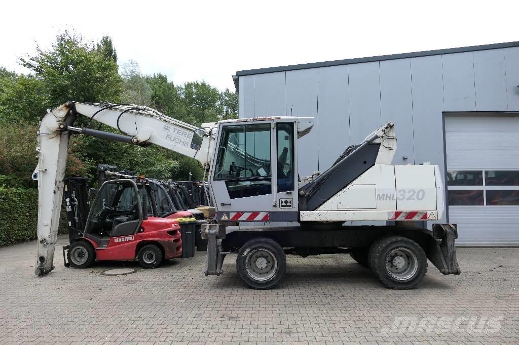 Fuchs MHL 320 Excavadoras de manutención