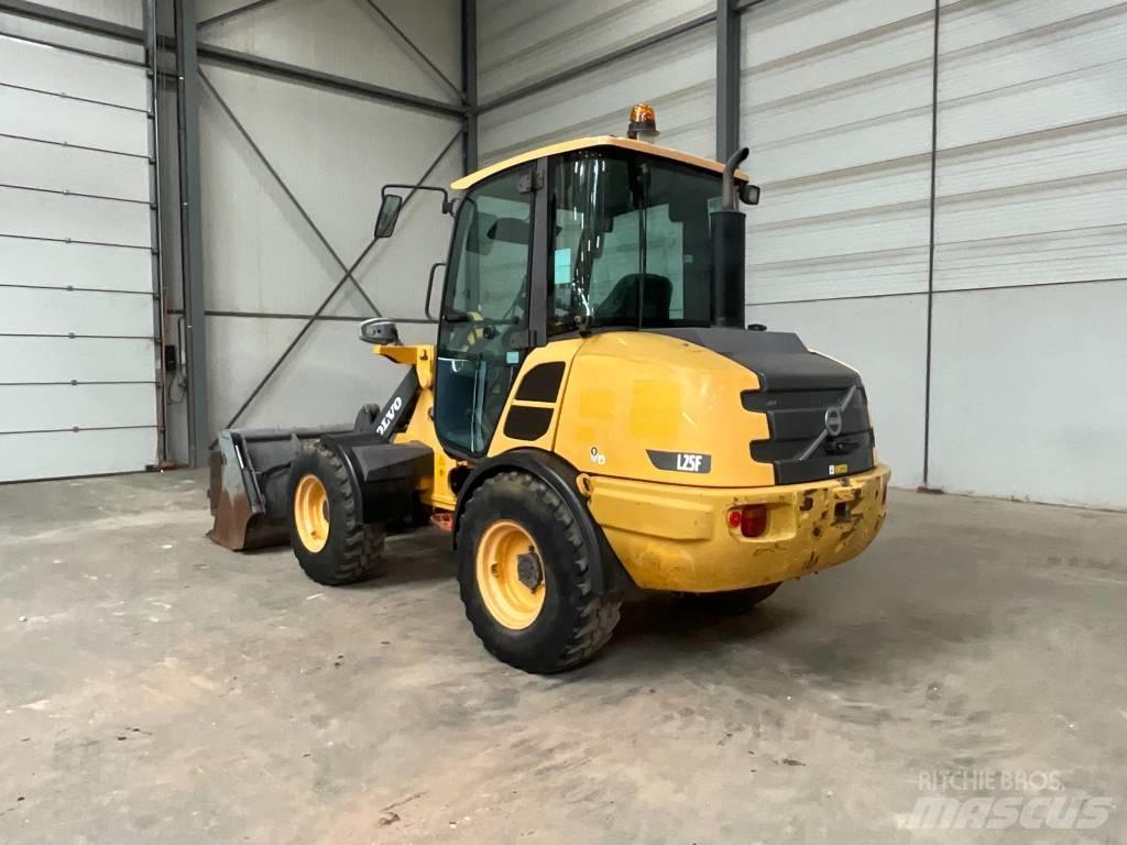 Volvo L 25 F Cargadoras sobre ruedas