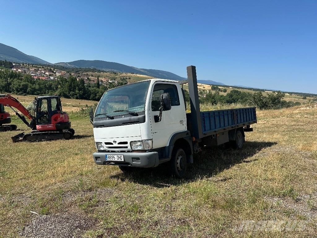 Nissan CABSTAR 35.13 Plataformas remolcables