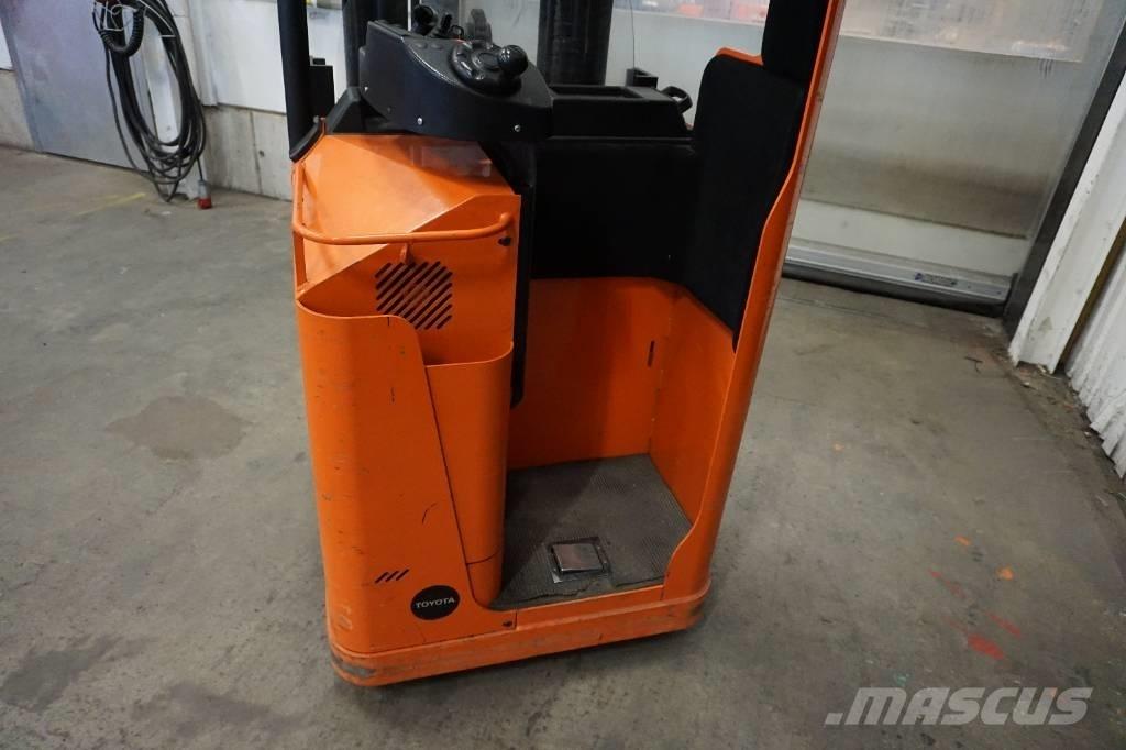 Toyota SSE135L Apiladores eléctricos autopropulsados