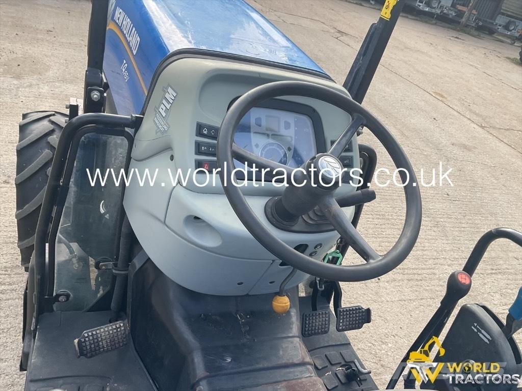 New Holland T 4.65 V Tractores