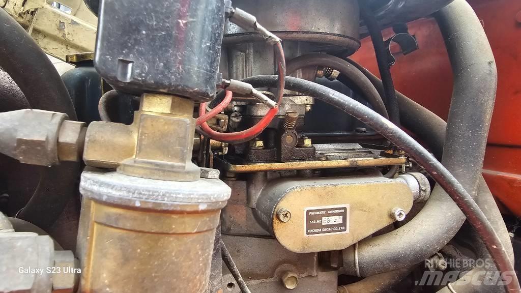 Nissan Datsun TV135 Carretillas LPG