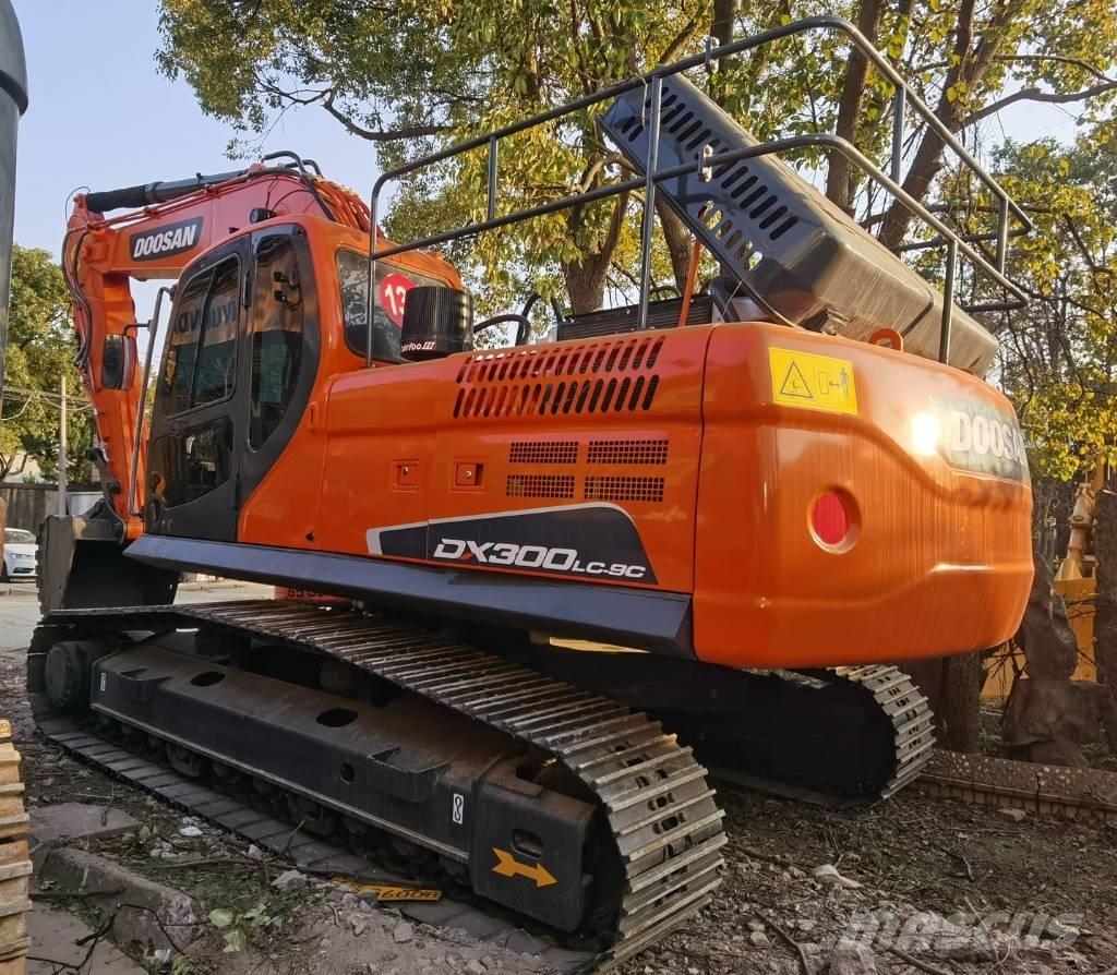 Doosan DX 300 LC Excavadoras de cadenas