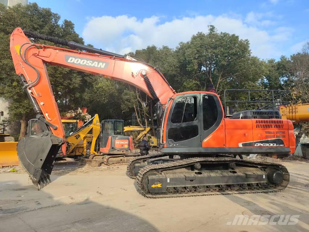 Doosan DX 300 LC Excavadoras de cadenas