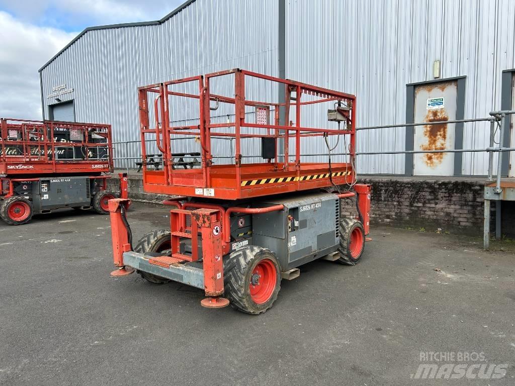 SkyJack SJ 6826 RT Plataformas tijera