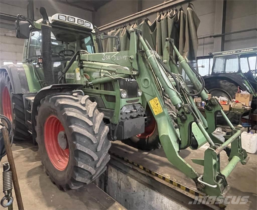 Fendt 820 Vario Tractores