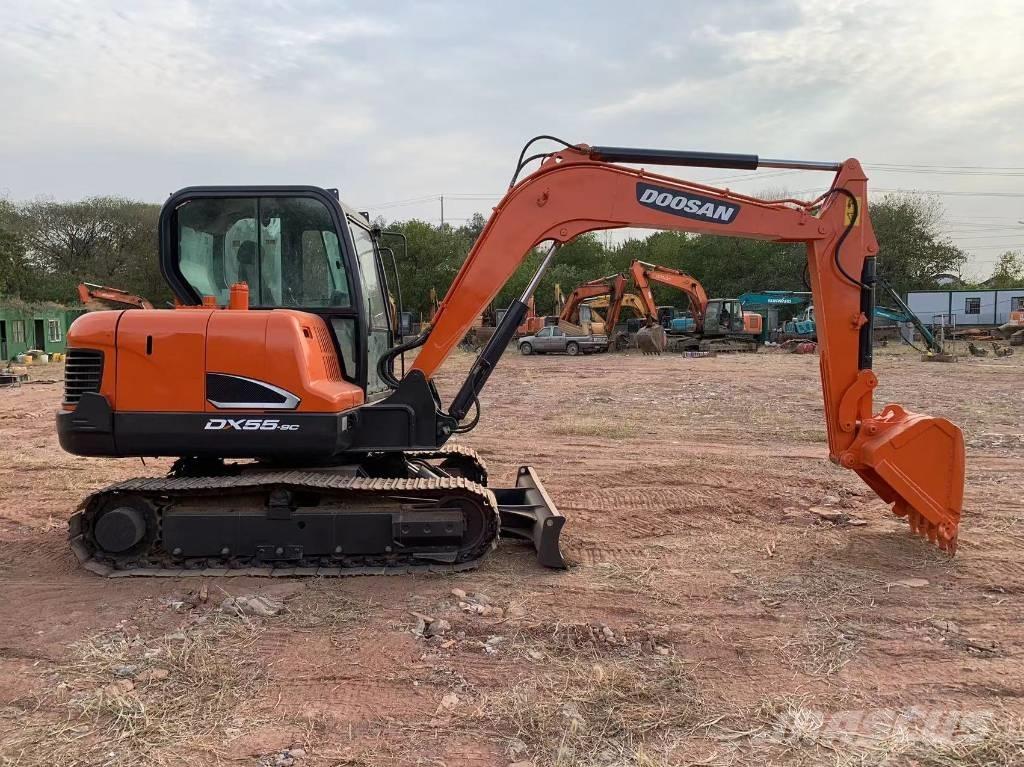 Doosan DX 55 Mini excavadoras < 7t