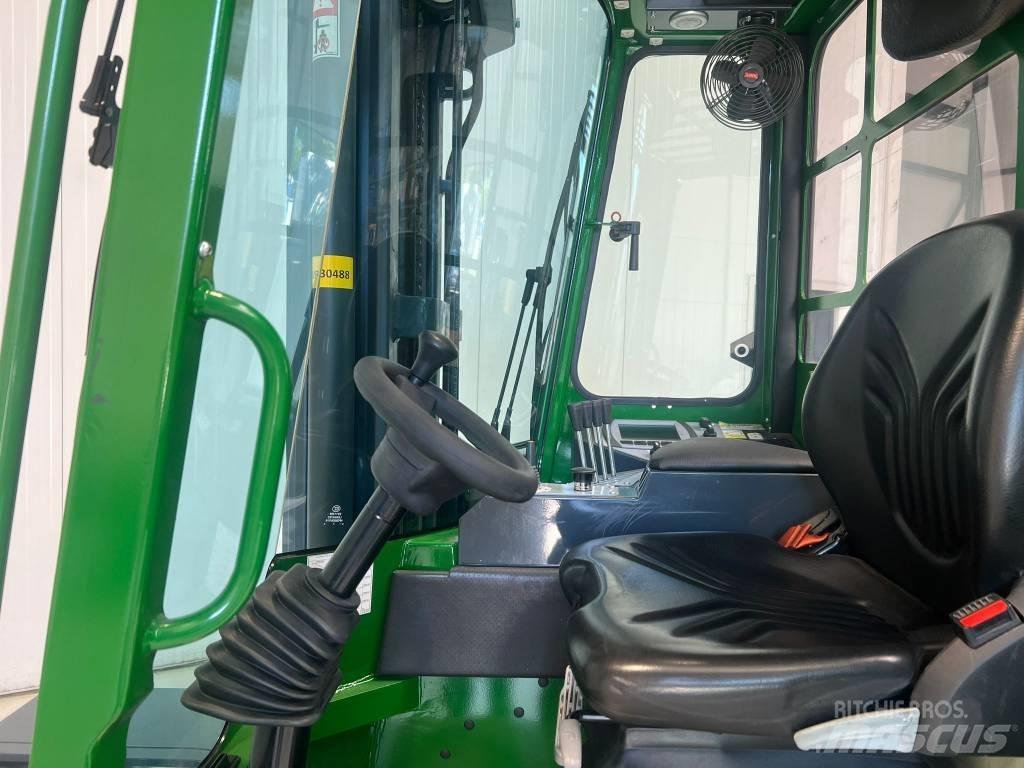 Combilift C4000ET 4 vías o cuatro caminos