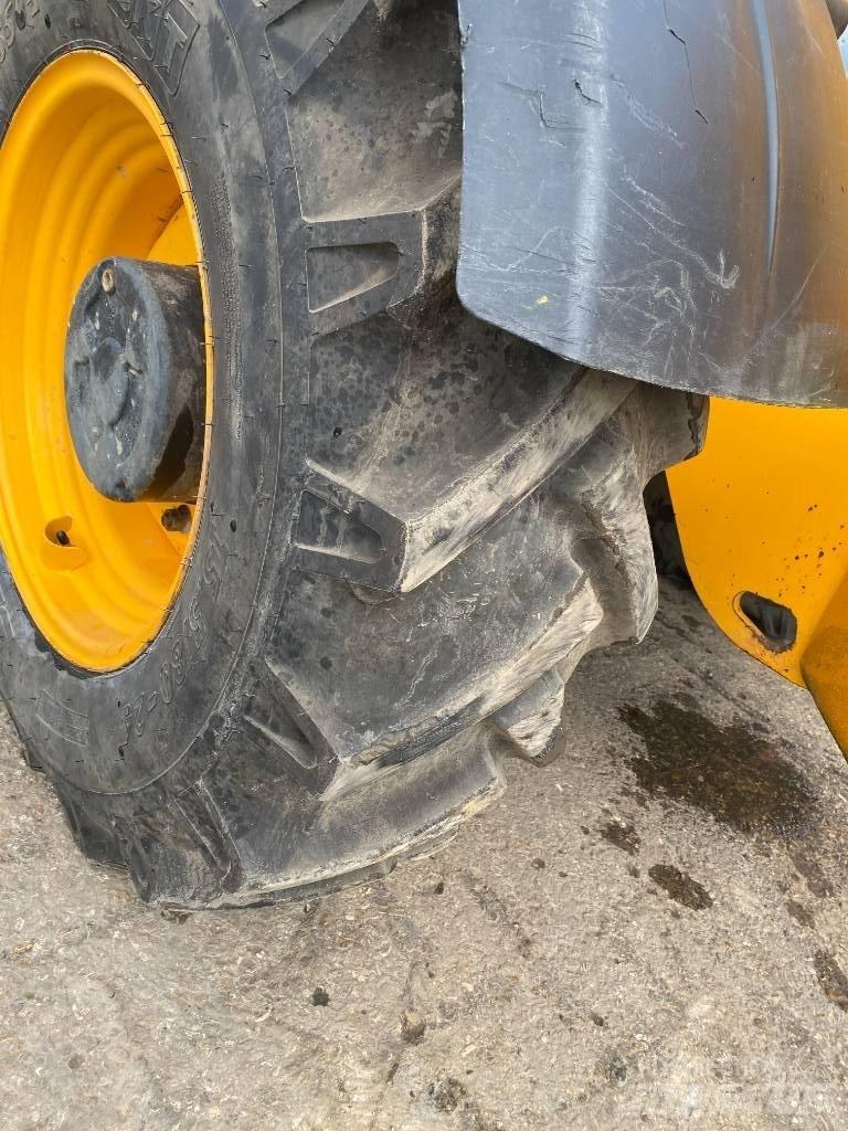JCB 535-140 Carretillas telescópicas