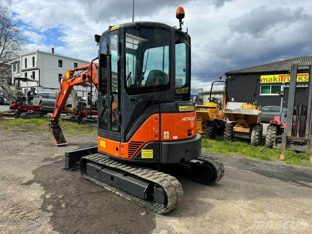Hitachi ZX 30 U-2 Mini excavadoras < 7t