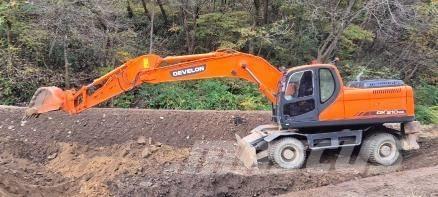 Doosan DX210WA Excavadoras de ruedas