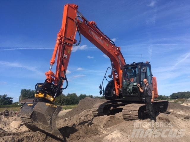 Hitachi ZX 135 US-6 Excavadoras de cadenas