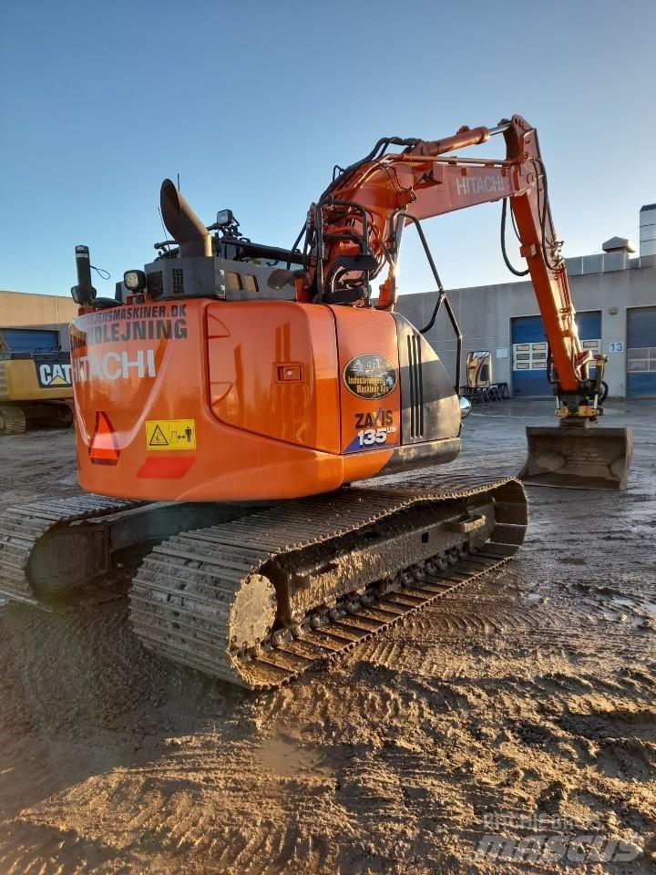 Hitachi ZX 135 US-6 Excavadoras de cadenas