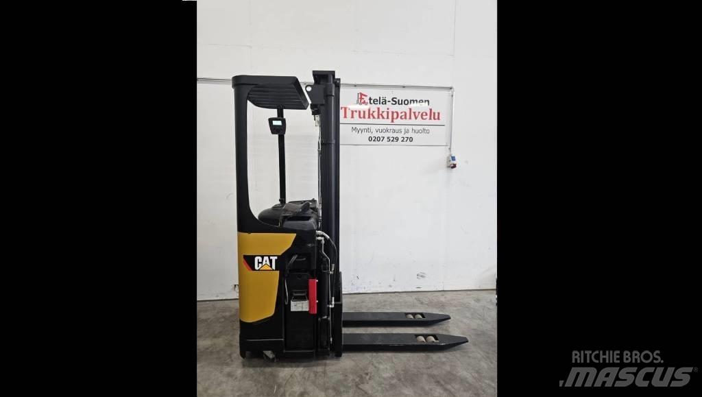 CAT NSR16N Apiladores eléctricos autopropulsados