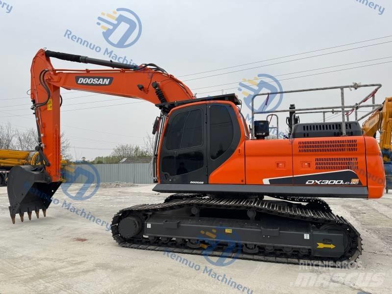 Doosan DX 300 LC-9C Excavadoras de cadenas