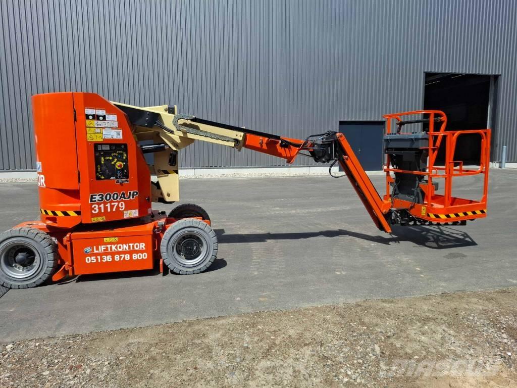 JLG E 300 AJP Plataforma de trabajo articulada