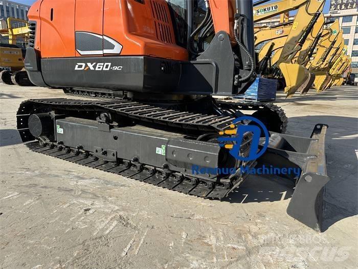Doosan DX 60 Mini excavadoras < 7t