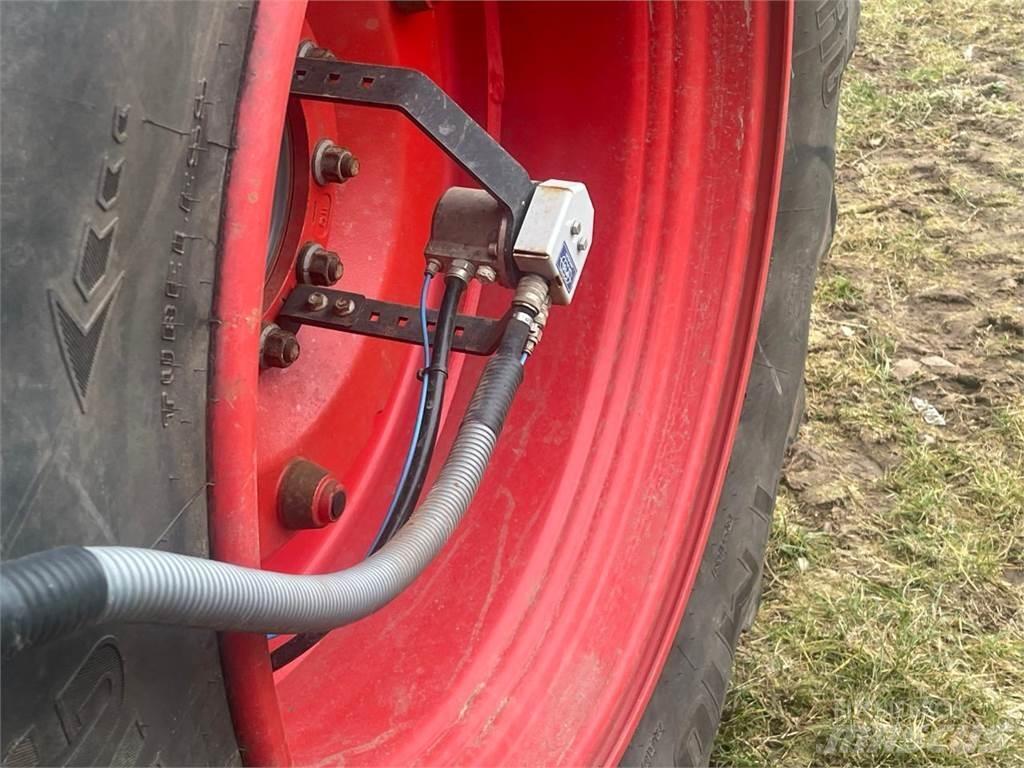 Fendt 724 Vario Tractores