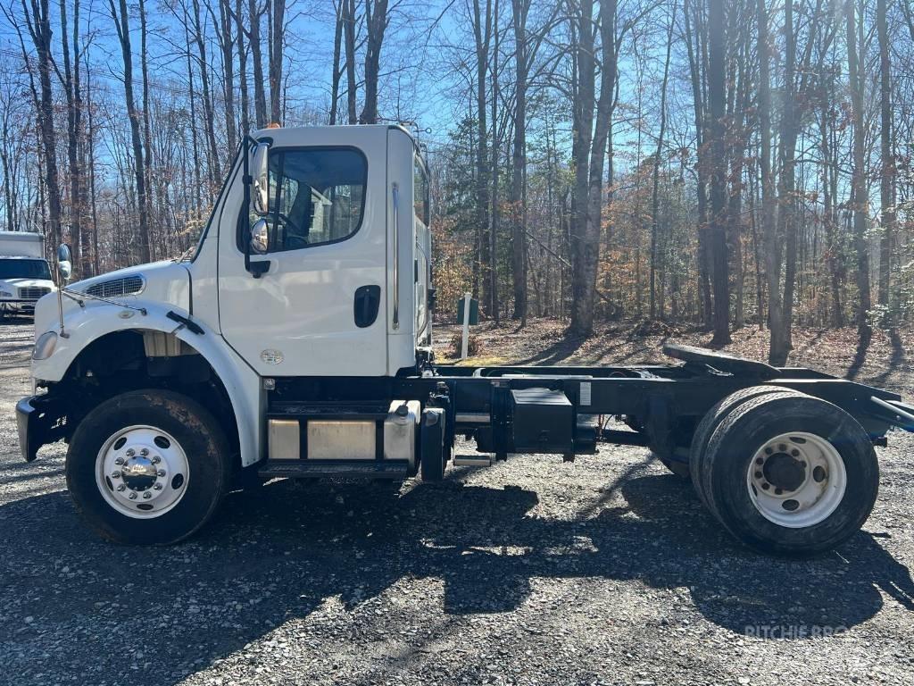 Freightliner M2106 Cabezas tractoras