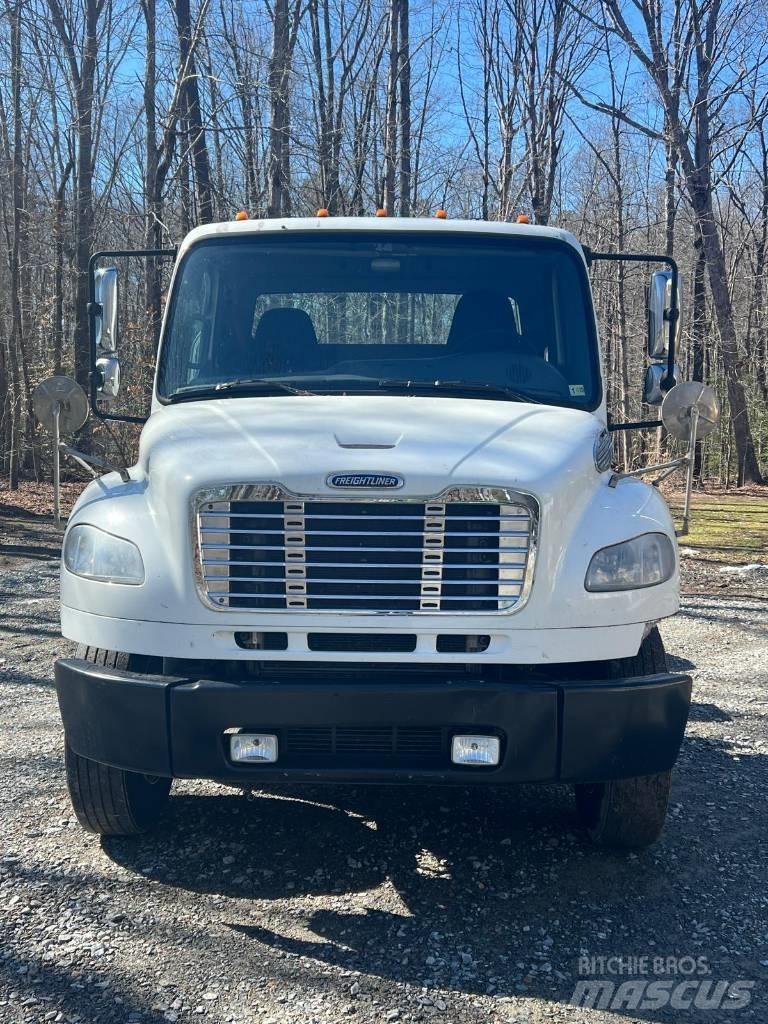 Freightliner M2106 Cabezas tractoras