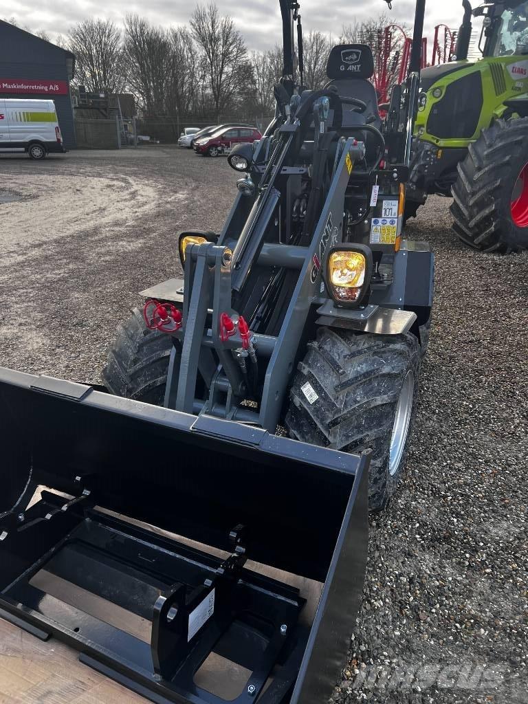 GiANT G 1500 HD Palas cargadoras