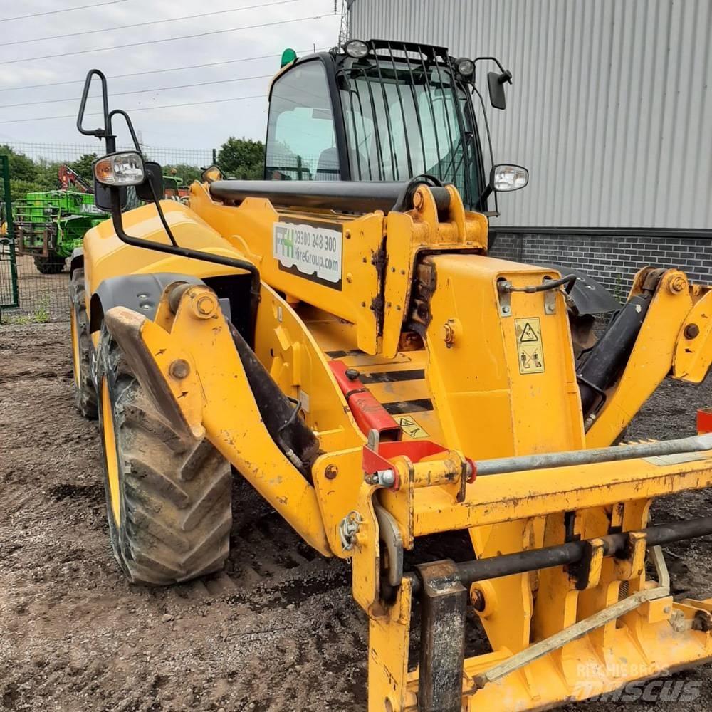 JCB 535 V 125 Carretillas telescópicas