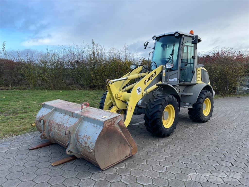 Atlas AR500 Cargadoras sobre ruedas