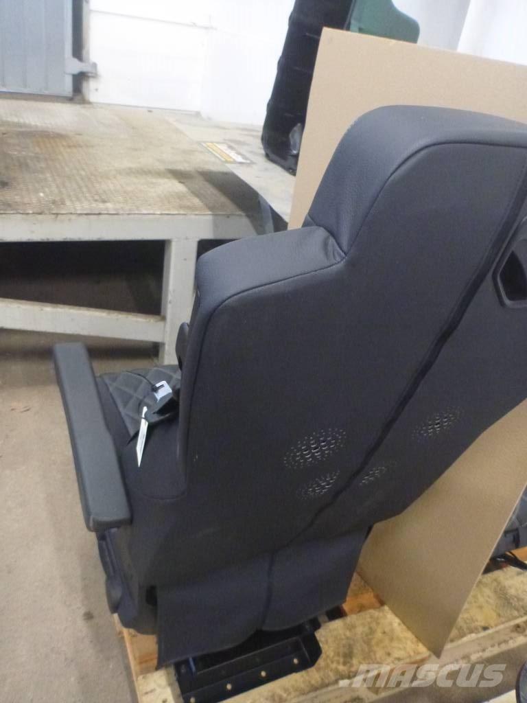 Mercedes-Benz Actros Cabinas e interior