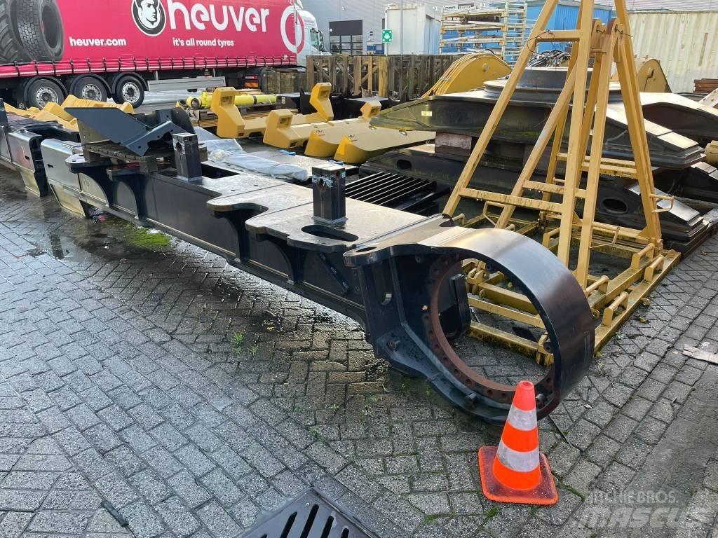 CAT 390 F L Chasis y suspención
