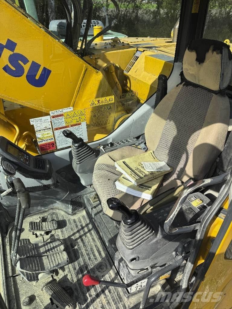 Komatsu PC 228 US-3 Excavadoras de cadenas