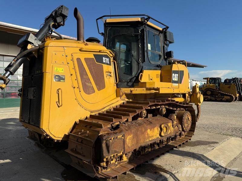 CAT D7E Buldozer sobre oruga