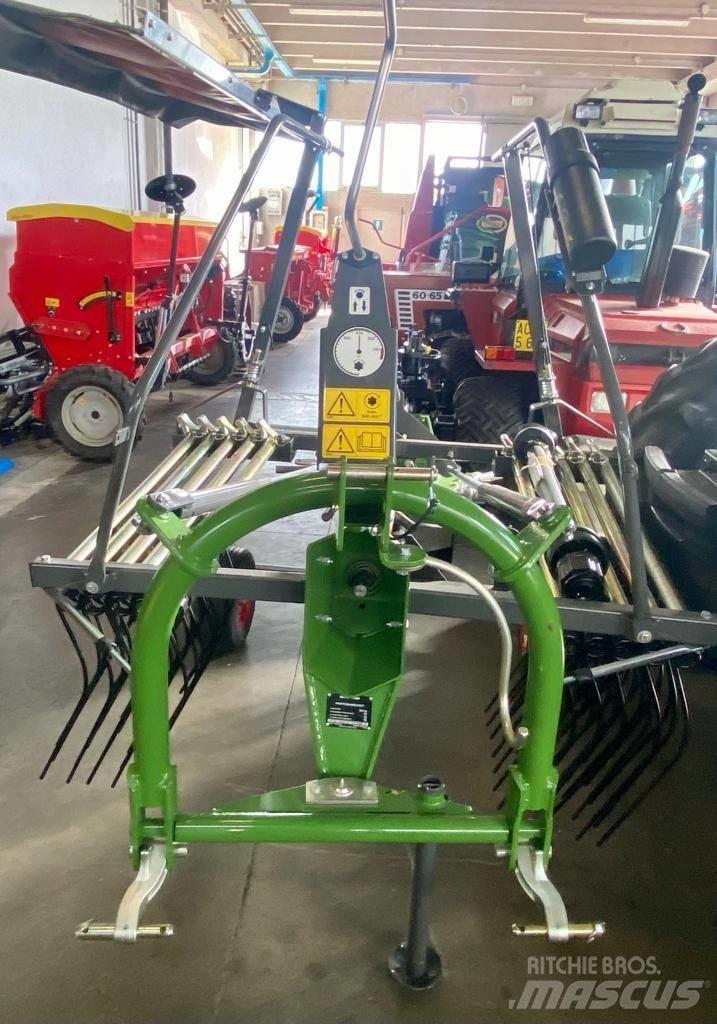 Fendt Former 400 DN Rastrillos y henificadores