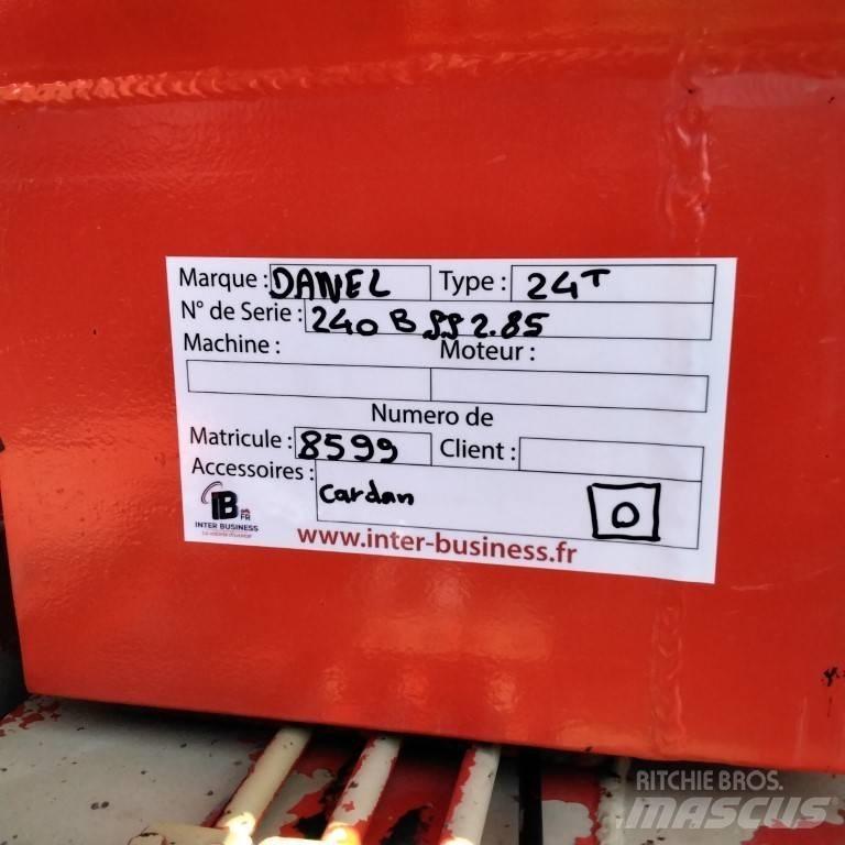 Danel 240 BSS Remolques volquete