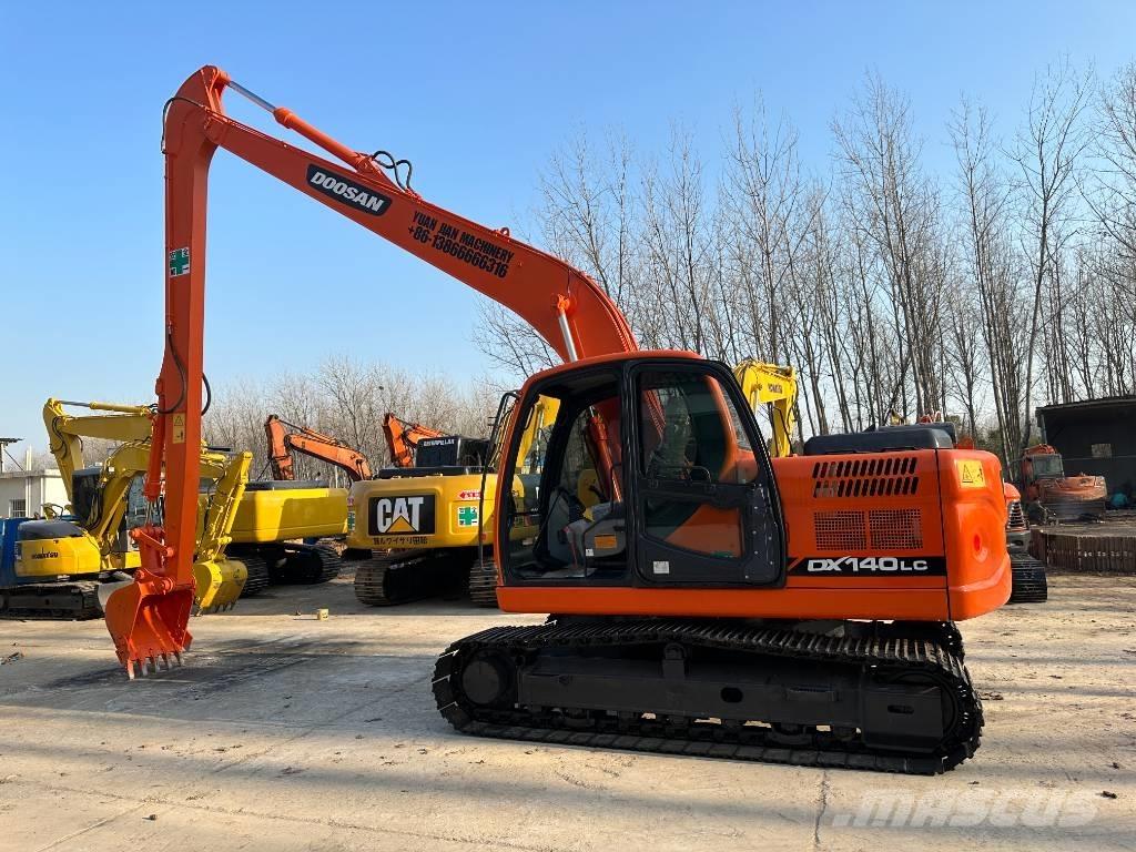 Doosan DX140 Excavadoras de cadenas