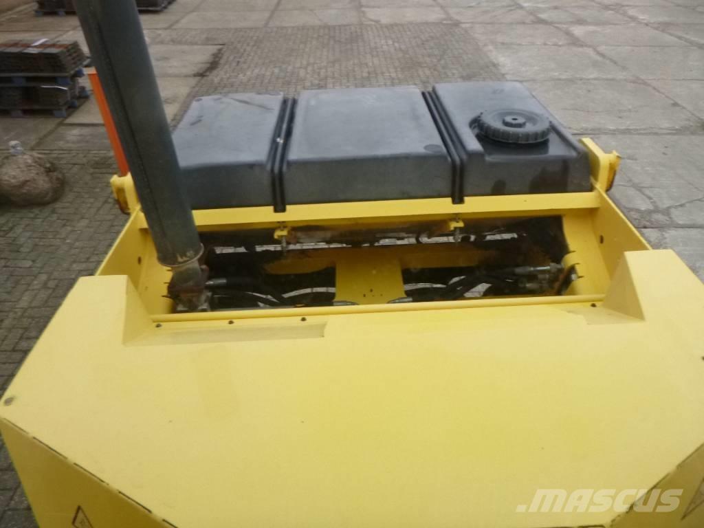 Bomag BW 151 AC-2 Rodillos combinados