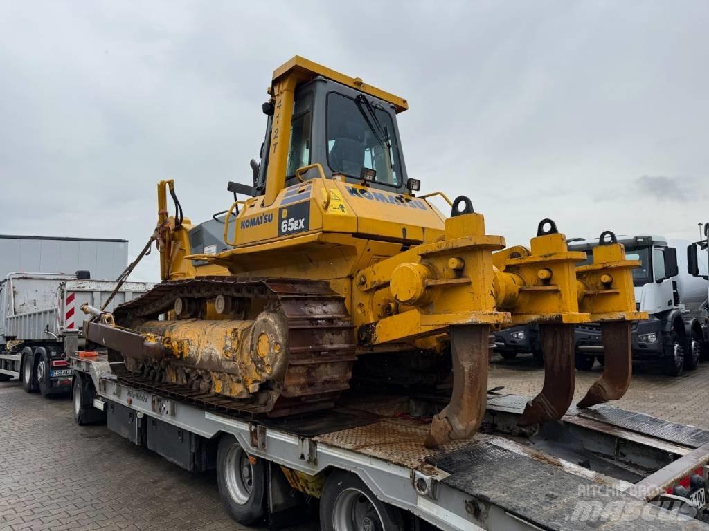 Komatsu D 65 EX-12 Buldozer sobre oruga