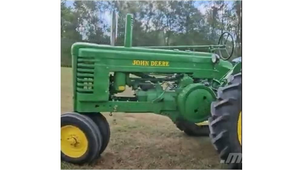 John Deere A Tractores