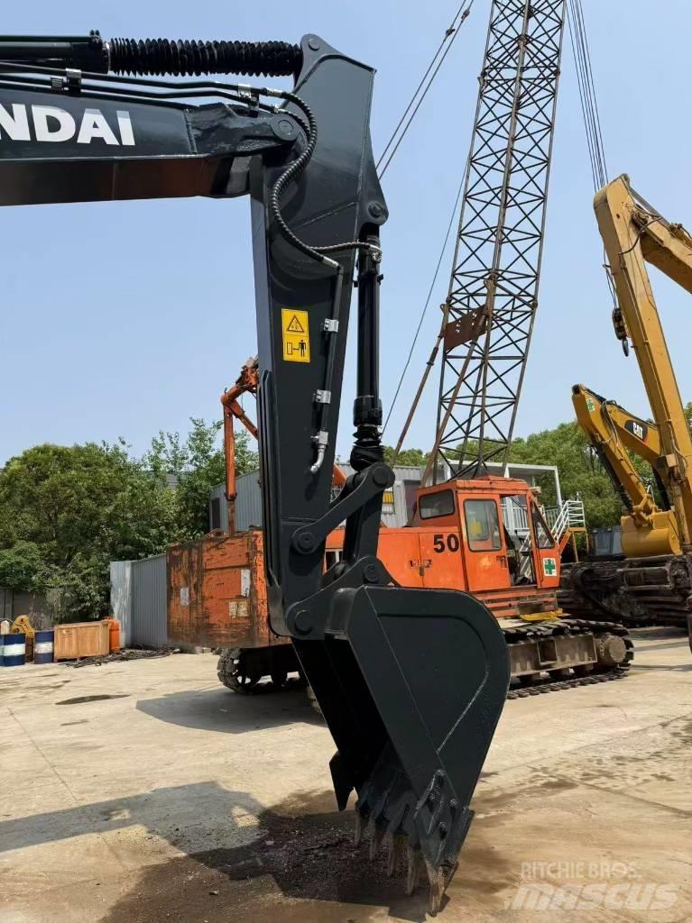 Hyundai R220LC-9S Excavadoras 7t - 12t