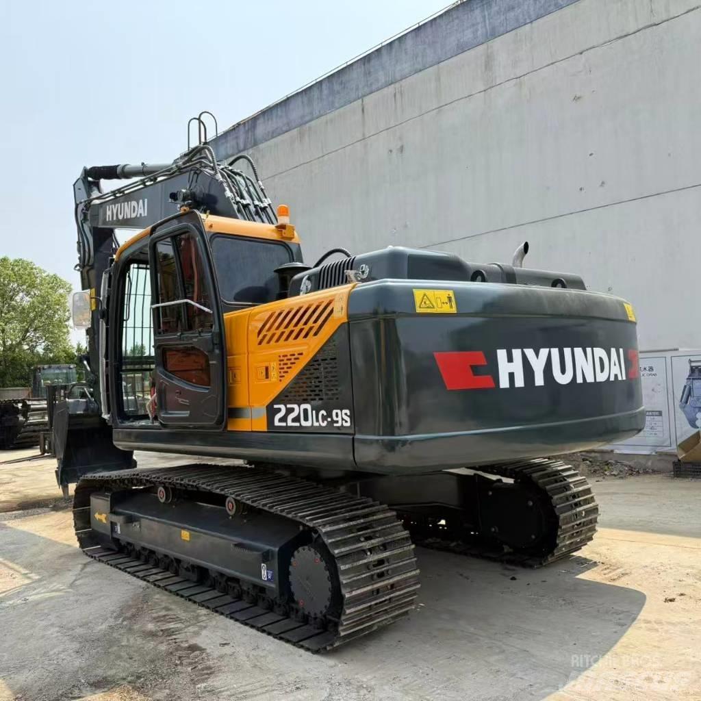 Hyundai R220LC-9S Excavadoras 7t - 12t