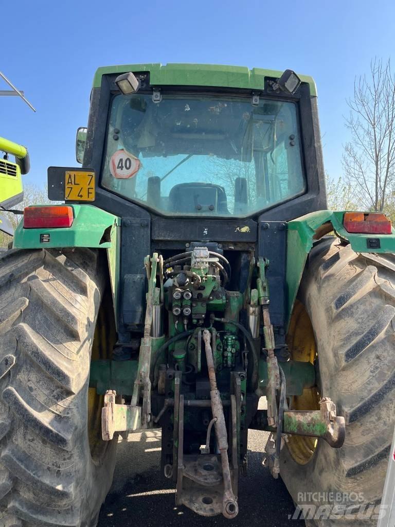 John Deere 6310 Tractores