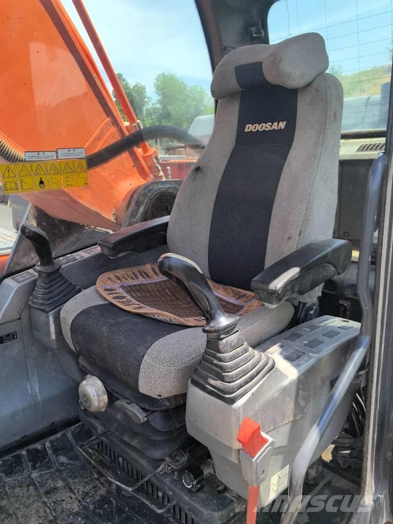 Doosan DX 340 LC-9C Excavadoras de cadenas