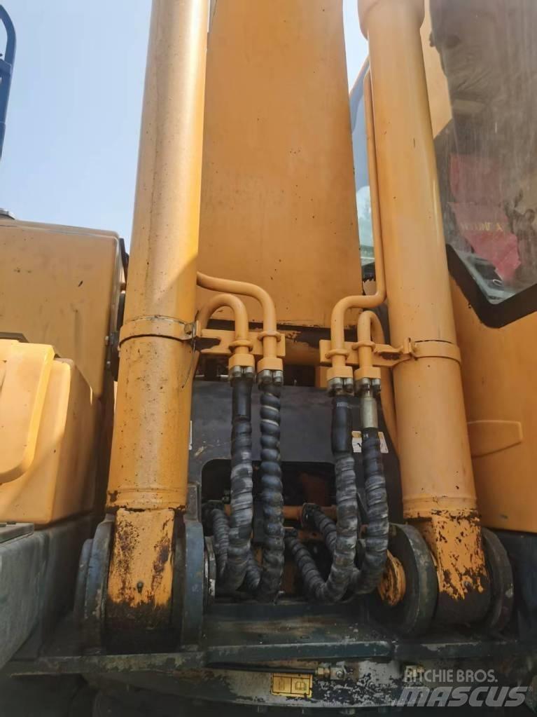 Hyundai R210W-9 Excavadoras de ruedas